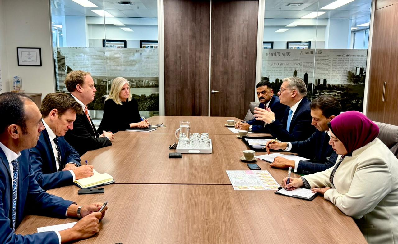 وزير البترول يبحث جذب الاستثمارات الأسترالية في قطاع التعدين 